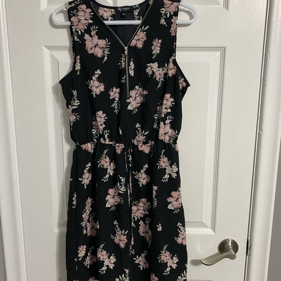 Floral dress - Picture 1 of 3